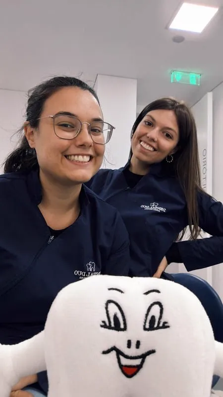 A Dra. Joana Patrícia e a Dra. Márcia Silva, sócias da Dental Duo